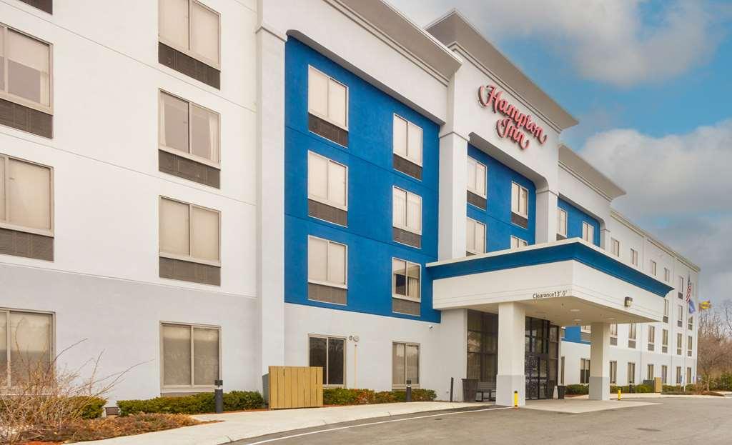 Hampton Inn Haverhill Exteriör bild