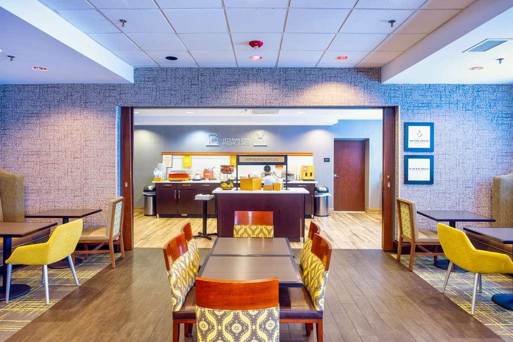 Hampton Inn Haverhill Restaurang bild