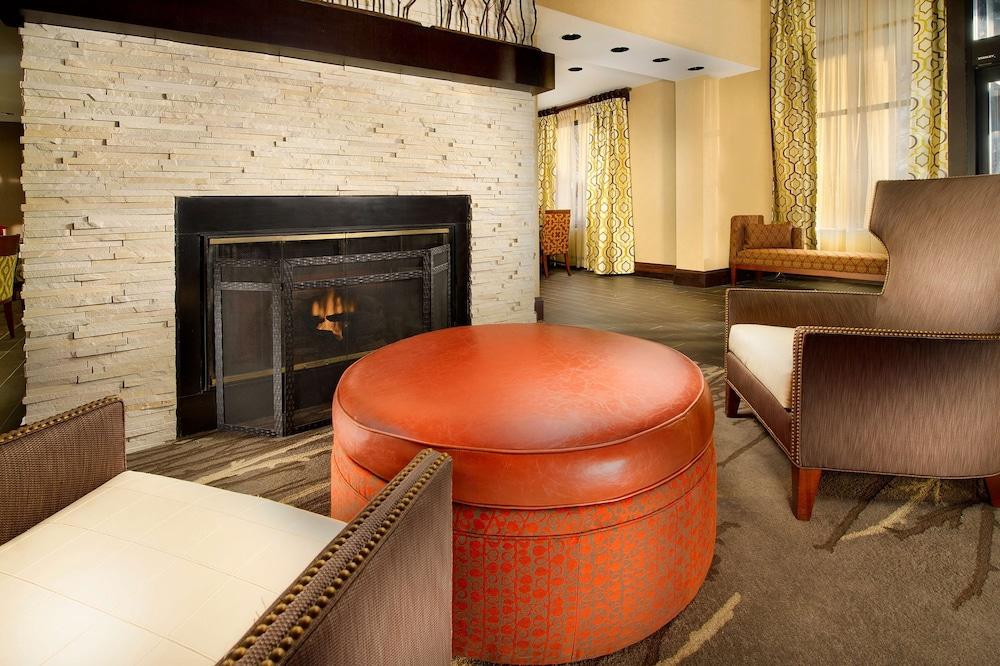 Hampton Inn Haverhill Exteriör bild