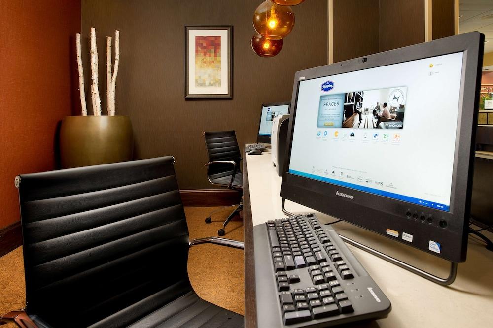 Hampton Inn Haverhill Exteriör bild