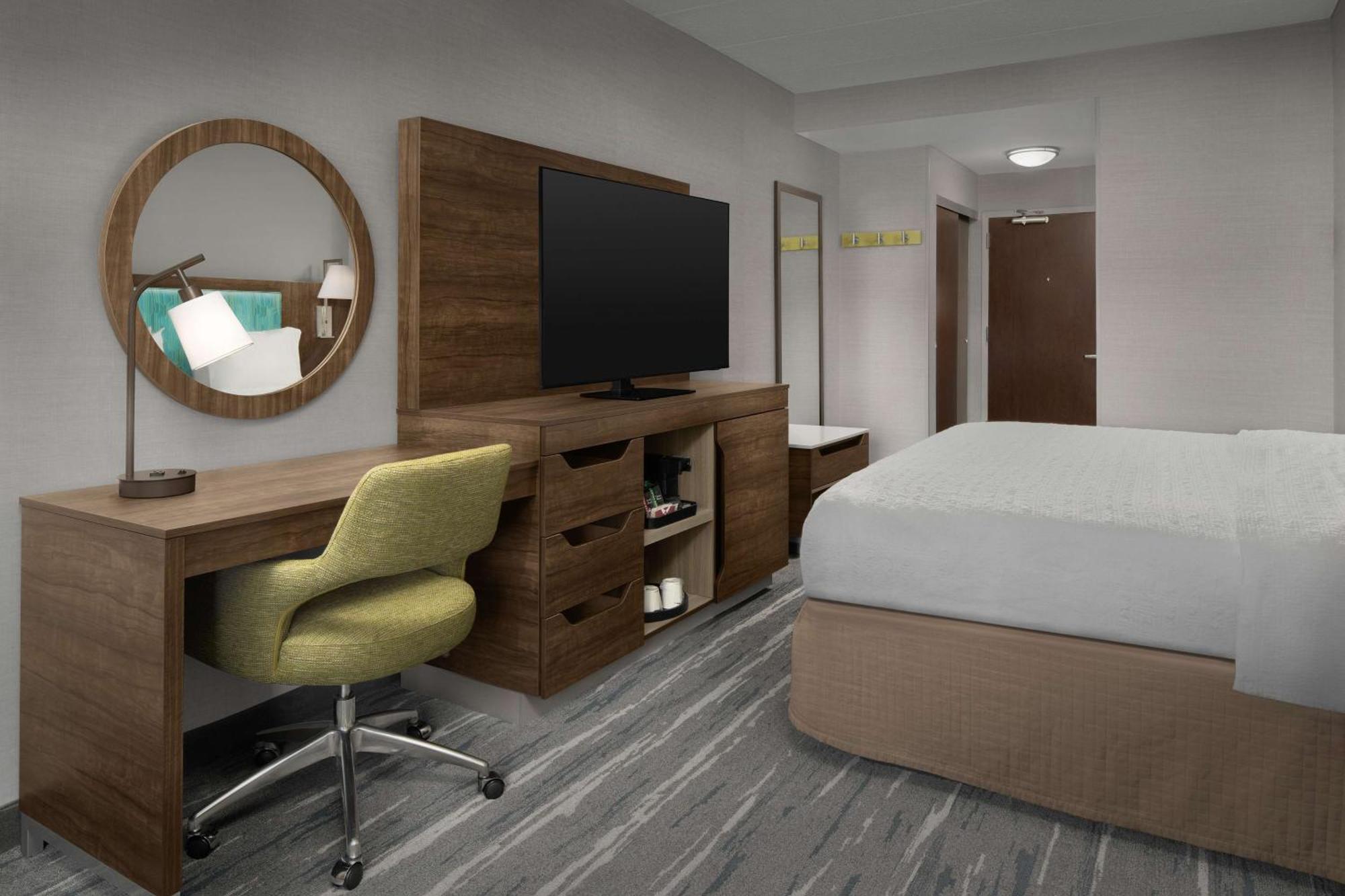 Hampton Inn Haverhill Exteriör bild