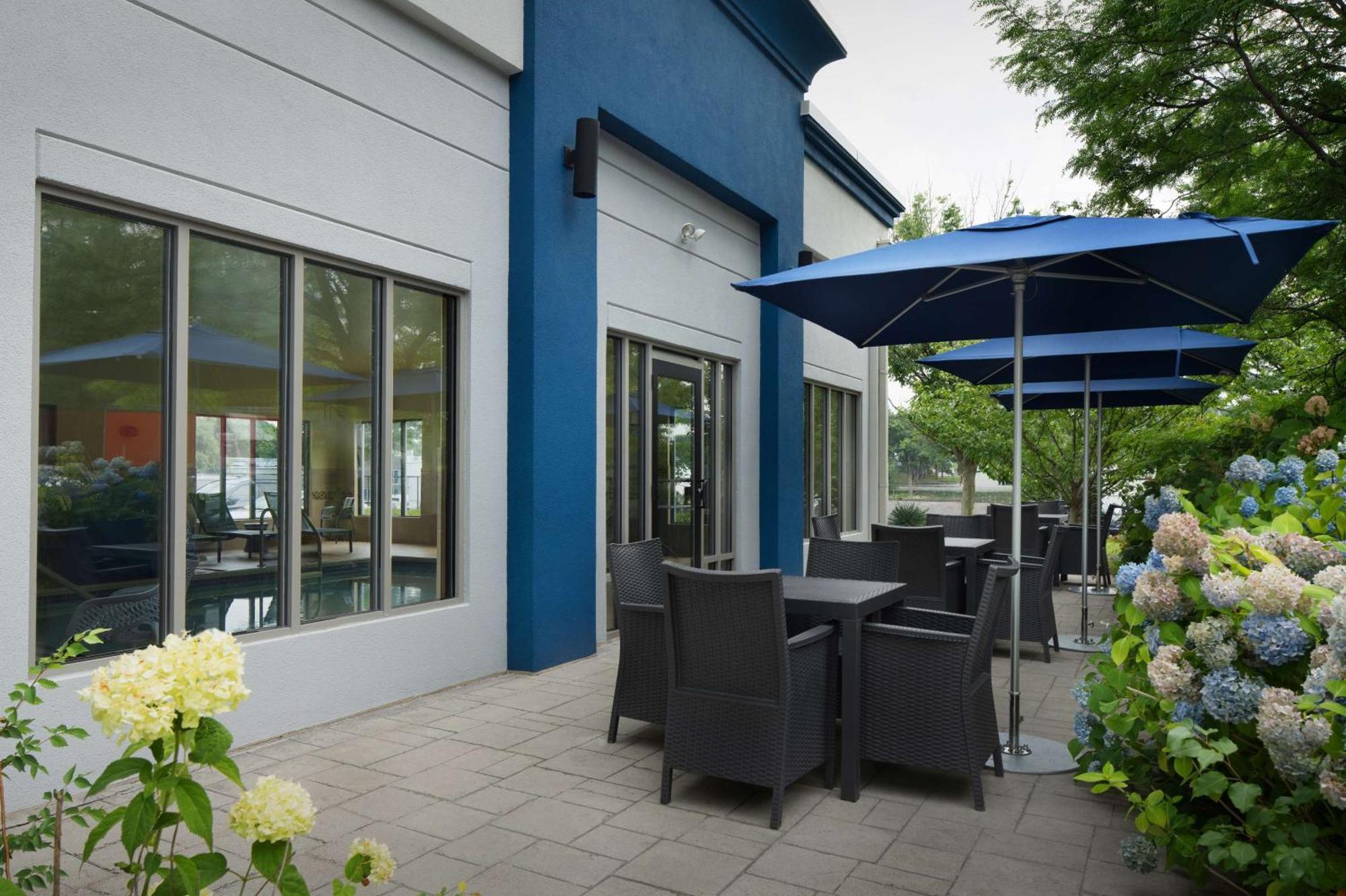 Hampton Inn Haverhill Exteriör bild