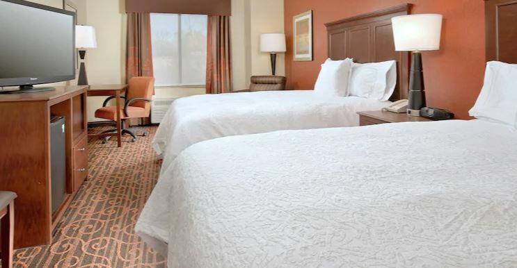Hampton Inn Haverhill Exteriör bild